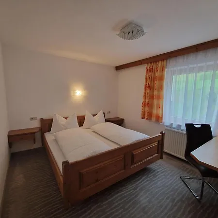 St. Hubertus * 弗利尔施